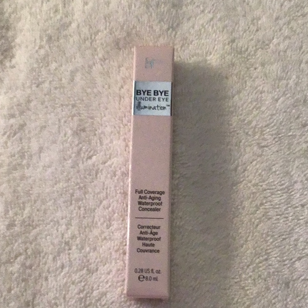 IT Cosmetics Bye Bye Under Eye Concealer